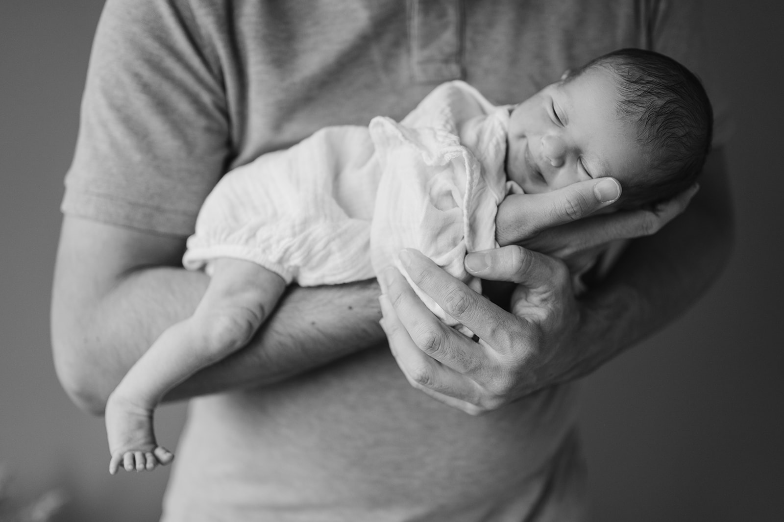 Lees meer over het artikel Newbornfotograaf Aalst – schattige babyfoto’s